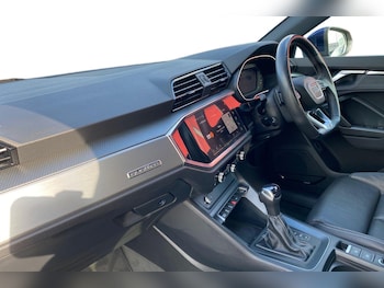 Used Audi Q3 2023 for sale - 76676223: Photo