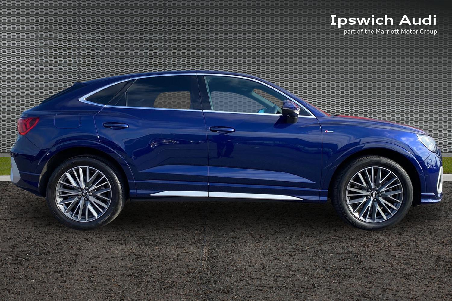 Used Audi Q3 2023 for sale - 76676223: Photo 4