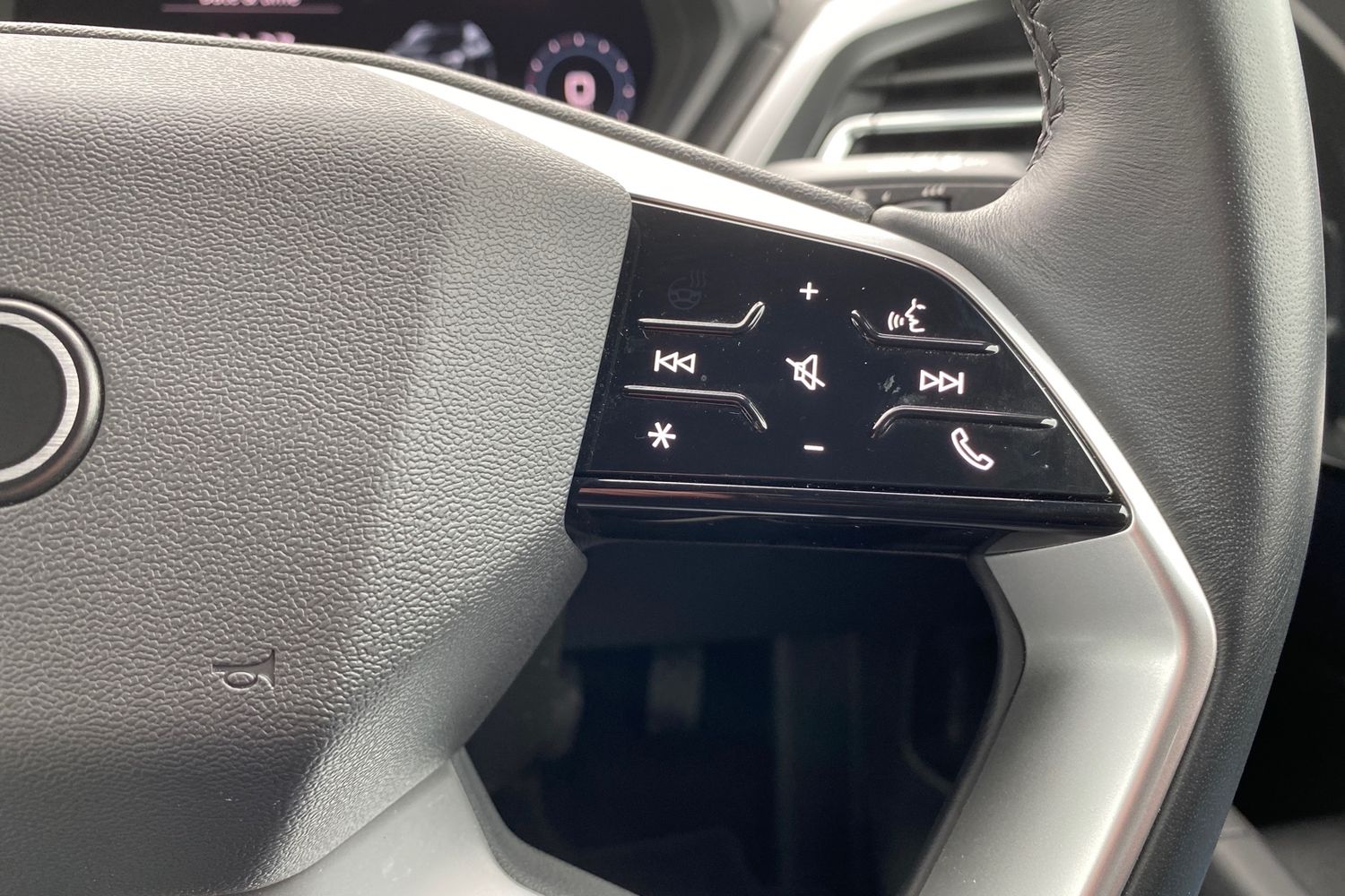 Used Audi Q4 e-tron 2024 for sale - 76676993: Photo 15