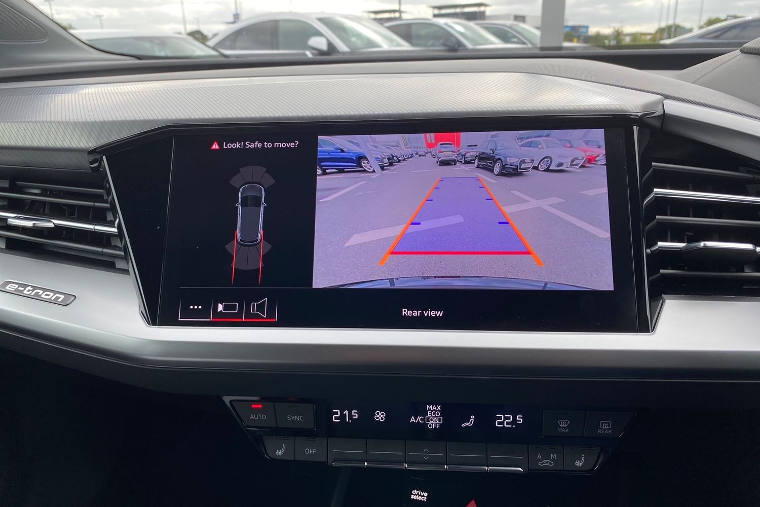 Used Audi Q4 e-tron 2024 for sale - 76676993: Photo 19