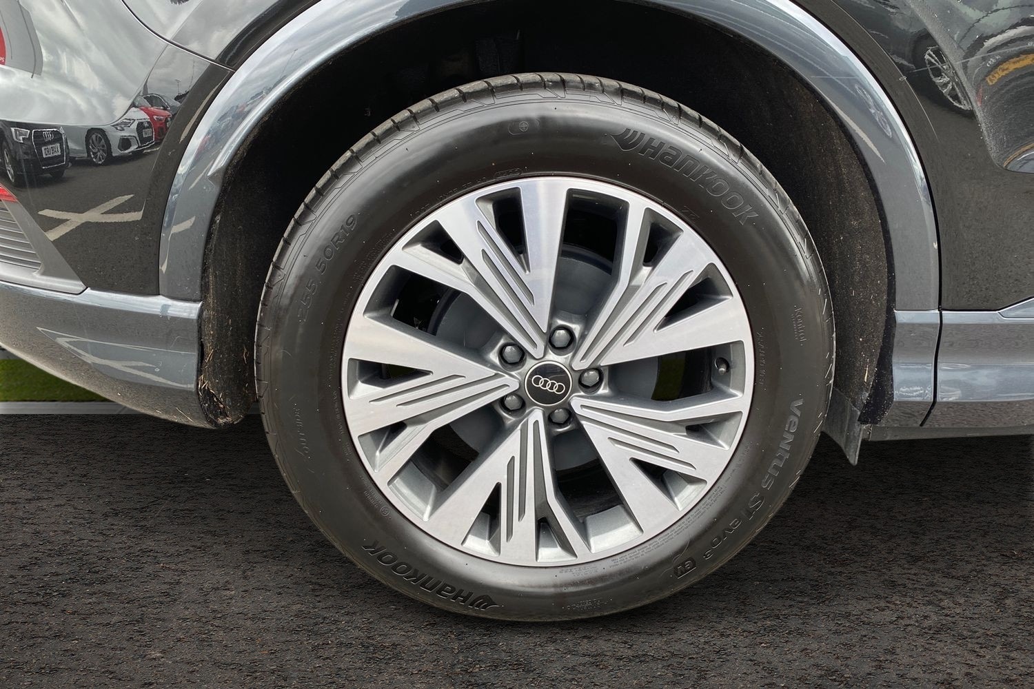 Used Audi Q4 e-tron 2024 for sale - 76676993: Photo 5