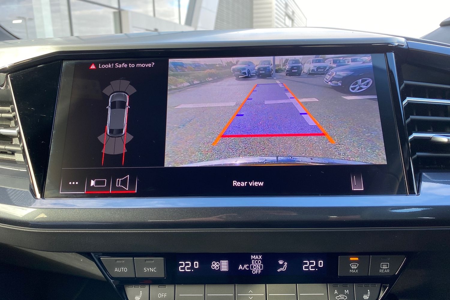 Used Audi Q4 e-tron 2024 for sale - 76677129: Photo 19