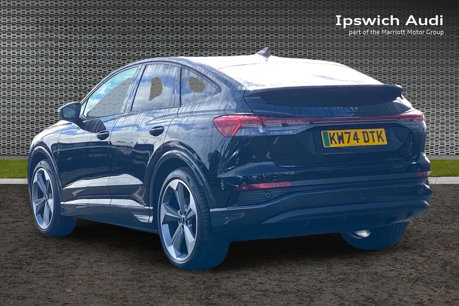 Used Audi Q4 e-tron 2024 for sale - 76677129: Photo 3