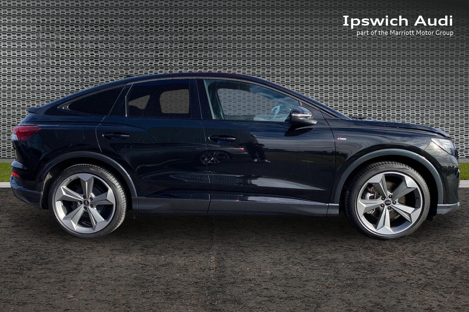 Used Audi Q4 e-tron 2024 for sale - 76677129: Photo 4
