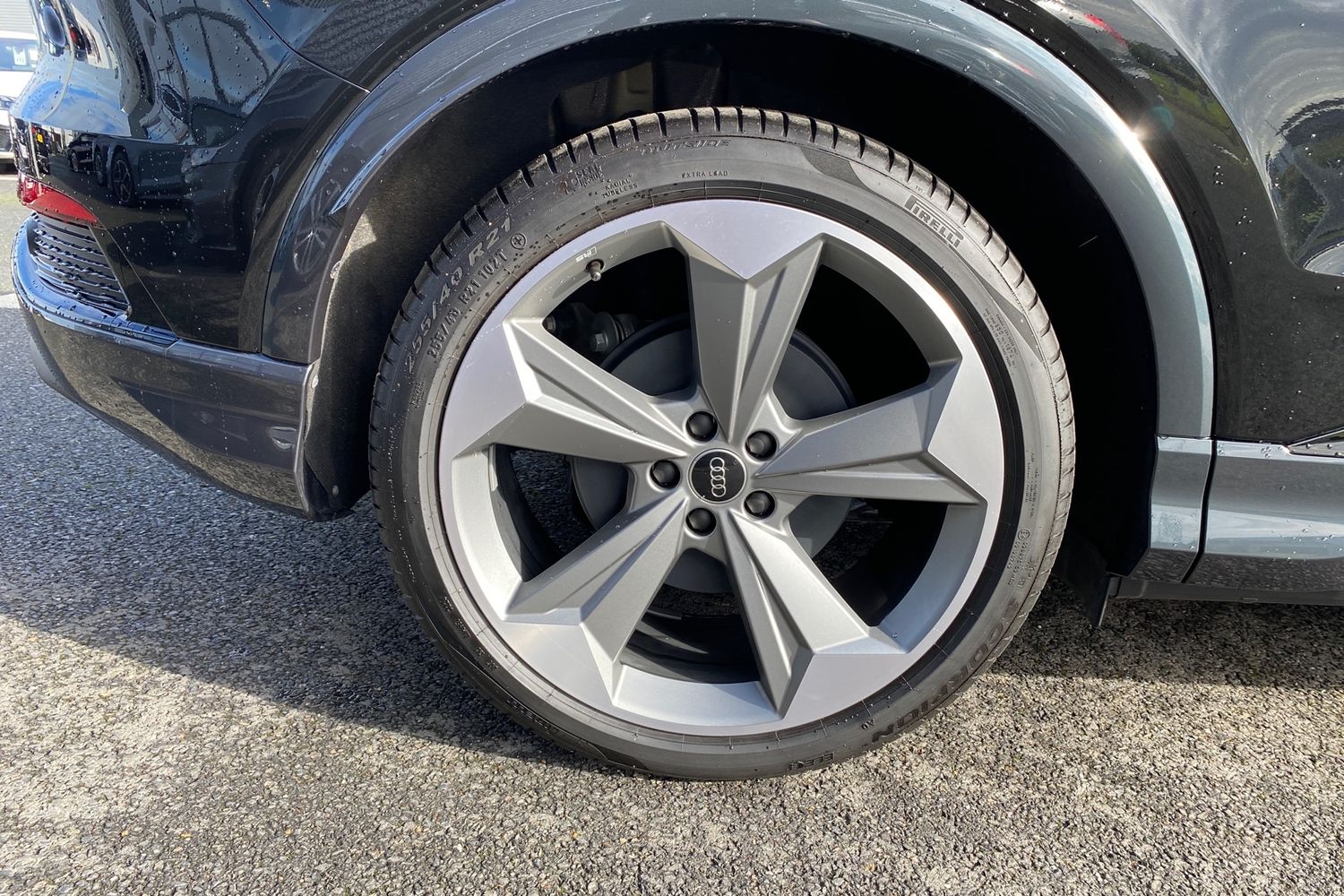 Used Audi Q4 e-tron 2024 for sale - 76677129: Photo 5