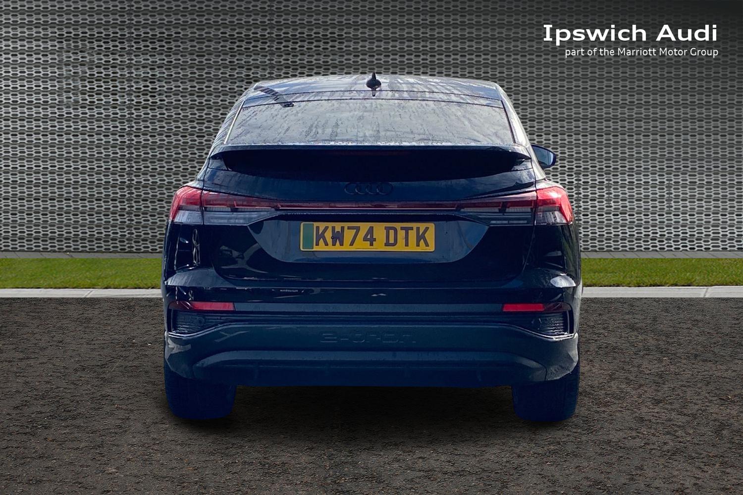 Used Audi Q4 e-tron 2024 for sale - 76677129: Photo 9