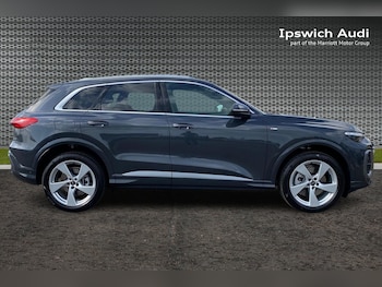 Used Audi Q5 2025 for sale - 76222063: Photo