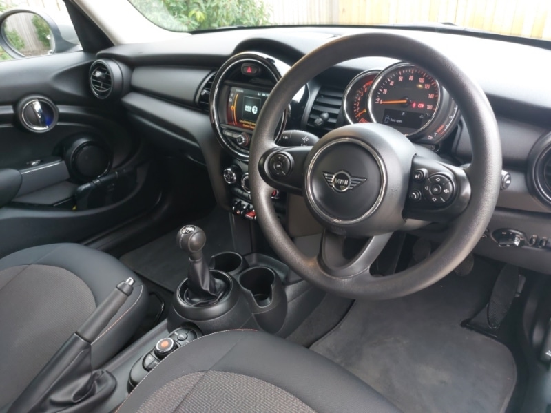 Used MINI Hatch 2020 for sale - 76335895: Photo 6