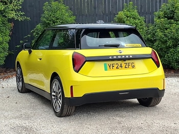 Used MINI Hatch 2024 for sale - 79208026: Photo