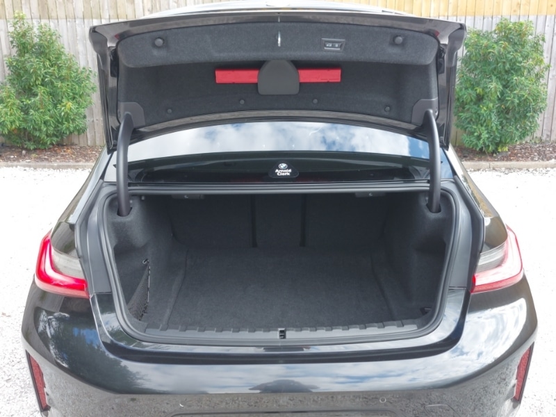 Used BMW 3 Series 2024 for sale - 76059048: Photo 13