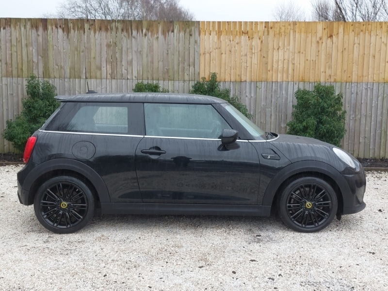 Used MINI Hatch 2023 for sale - 77669947: Photo 2