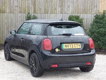 Used MINI Hatch 2023 for sale - 77669947: Photo