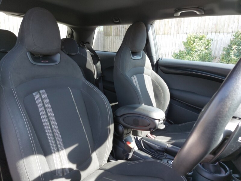 Used MINI Hatch 2020 for sale - 78178856: Photo 11