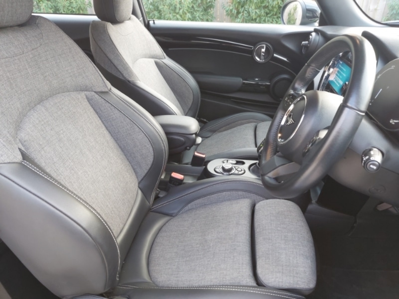 Used MINI Hatch 2022 for sale - 76893640: Photo 11