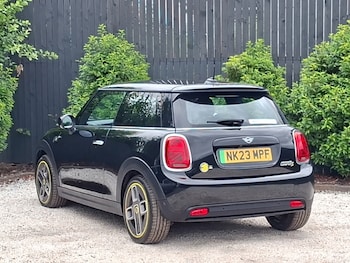 Used MINI Hatch 2023 for sale - 79498679: Photo
