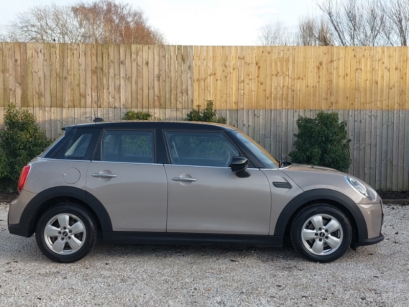 Used MINI Cooper 2023 for sale - 77130029: Photo 2