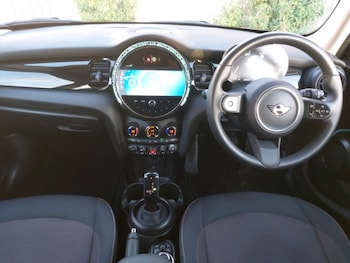 Used MINI Cooper 2023 for sale - 77130029: Photo