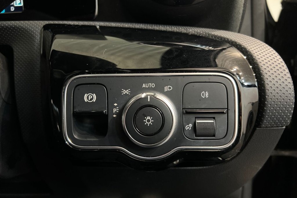 Used Mercedes-Benz A-Class 2021 for sale - 77319656: Photo 37