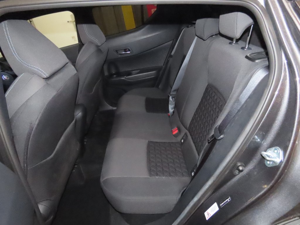 Used Toyota C-HR 2022 for sale - 76787992: Photo 11