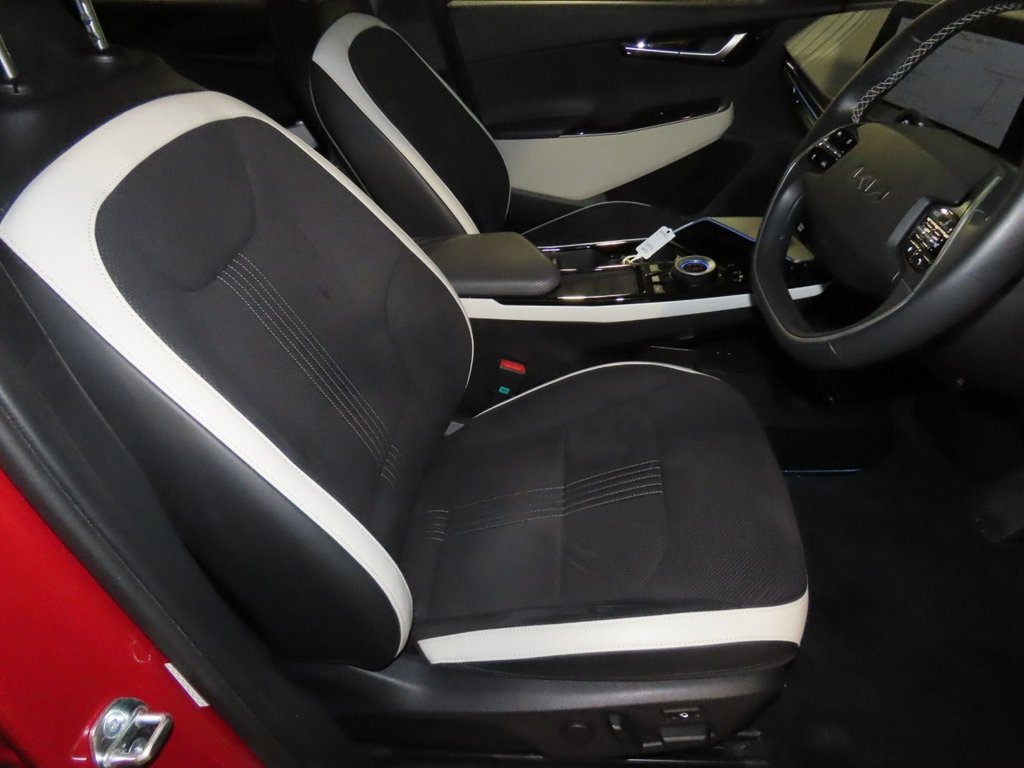 Used Kia EV6 2023 for sale - 77880346: Photo 9