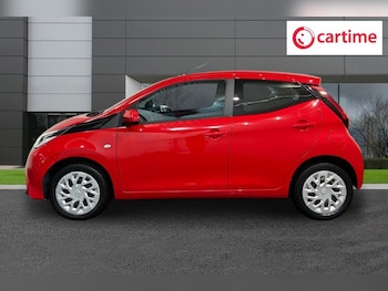 Used Toyota AYGO 2020 for sale - 76400418: Photo