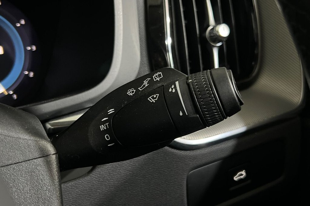 Used Volvo XC60 2024 for sale - 75901904: Photo 32