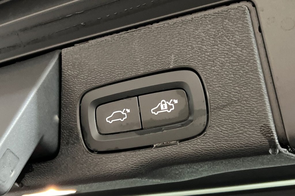 Used Volvo XC60 2024 for sale - 75901904: Photo 40