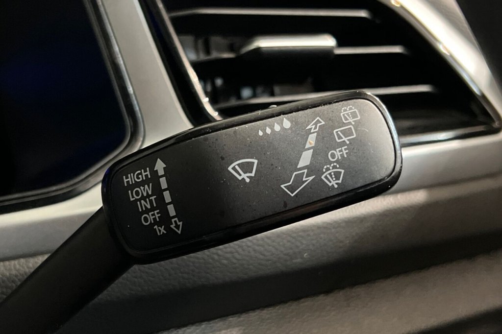 Used Volkswagen T-Roc 2022 for sale - 76740699: Photo 26