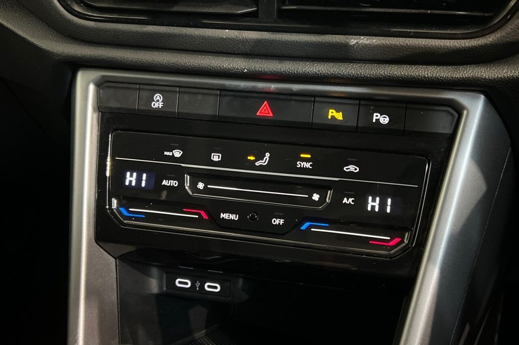 Used Volkswagen T-Roc 2022 for sale - 76740699: Photo 32