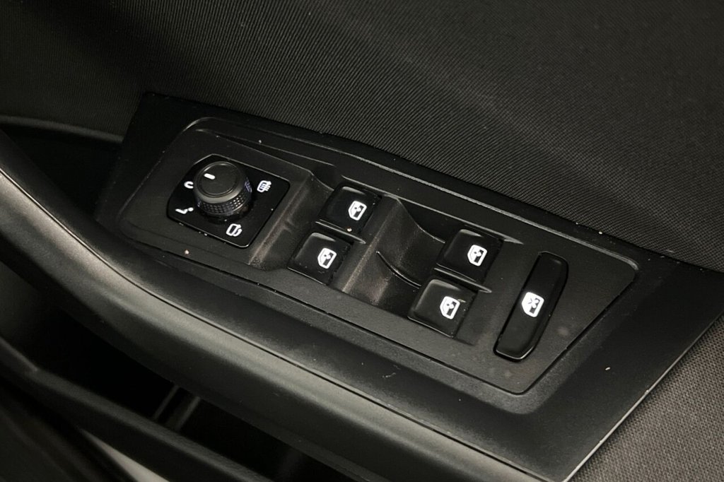 Used Volkswagen T-Roc 2022 for sale - 76740699: Photo 37