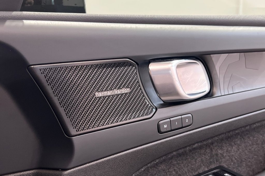 Used Volvo C40 2024 for sale - 77145613: Photo 40