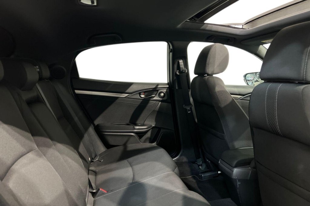 Used Honda Civic 2017 for sale - 76469686: Photo 10