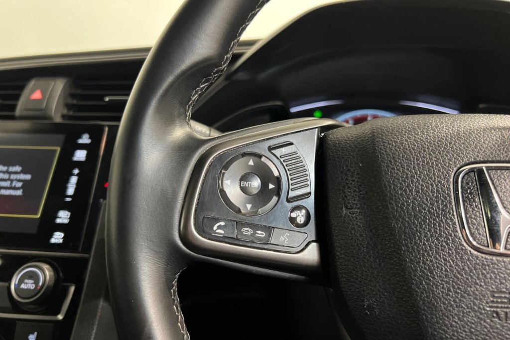 Used Honda Civic 2017 for sale - 76469686: Photo 27