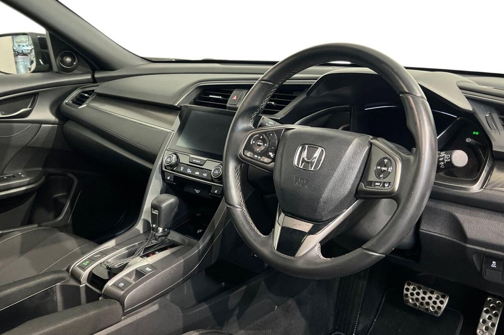 Used Honda Civic 2017 for sale - 76469686: Photo 9