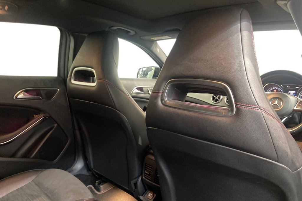 Used Mercedes-Benz GLA 2018 for sale - 76496149: Photo 10