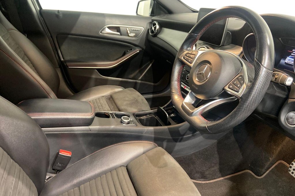 Used Mercedes-Benz GLA 2018 for sale - 76496149: Photo 9