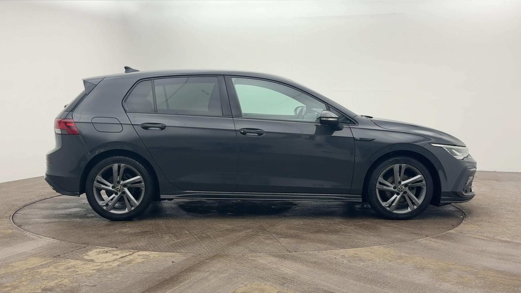 Used Volkswagen Golf 2020 for sale - 76927517: Photo 2