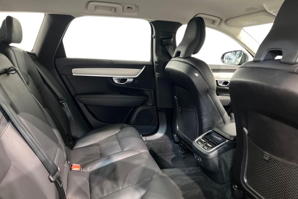 Used Volvo V90 2023 for sale - 76999206: Photo 10