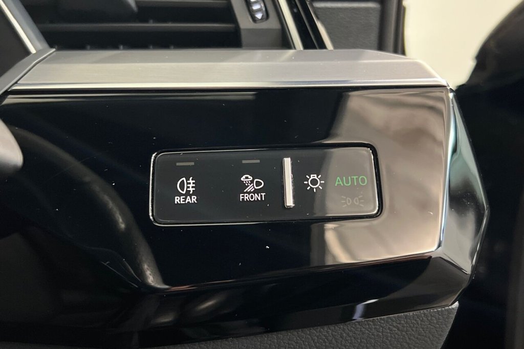 Used Audi e-tron 2021 for sale - 76216828: Photo 38