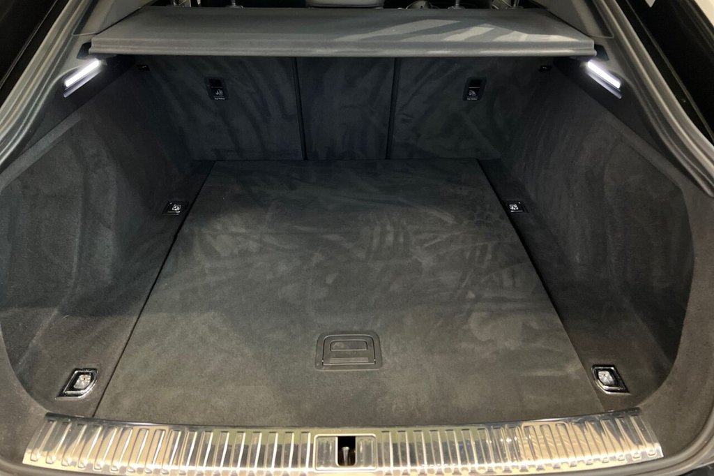 Used Audi e-tron 2021 for sale - 76216828: Photo 44