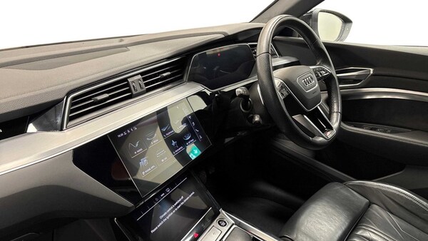 Used Audi e-tron 2021 for sale - 76216828: Photo 6