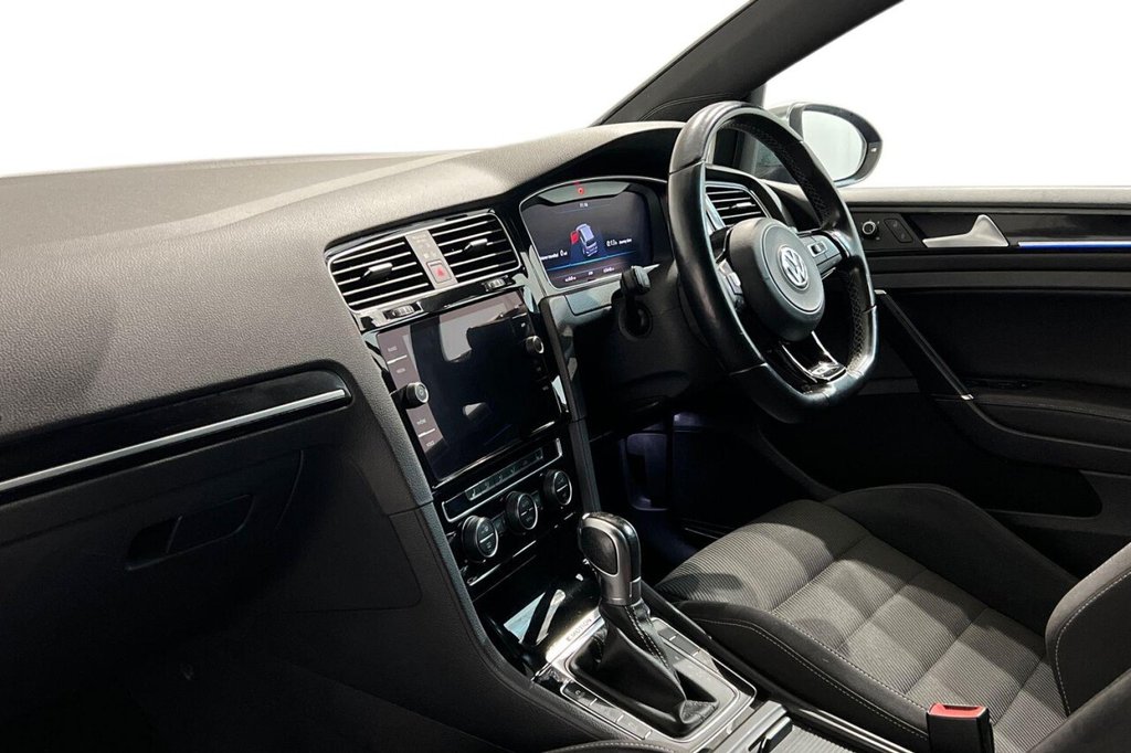 Used Volkswagen Golf 2019 for sale - 76654992: Photo 11