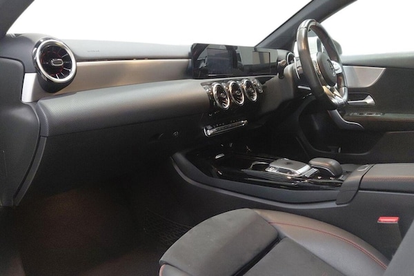 Used Mercedes-Benz A-Class 2019 for sale - 76154544: Photo 11