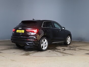 Used Audi Q3 2020 for sale - 77693485: Photo