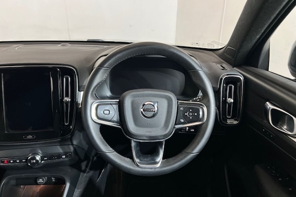 Used Volvo XC40 2022 for sale - 75630870: Photo 16