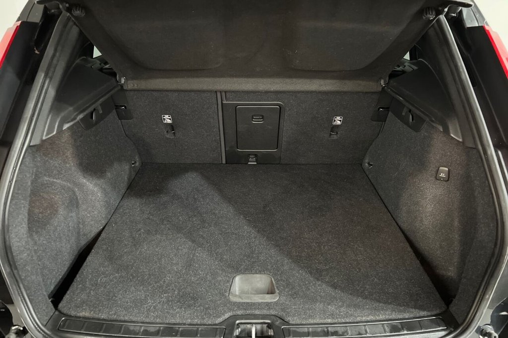 Used Volvo XC40 2022 for sale - 75630870: Photo 28