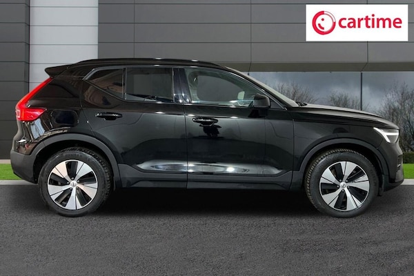 Used Volvo XC40 2022 for sale - 75630870: Photo 2