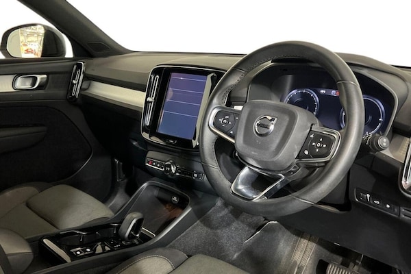 Used Volvo XC40 2022 for sale - 75630870: Photo 9