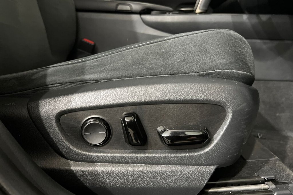 Used Lexus UX 2022 for sale - 76454637: Photo 21