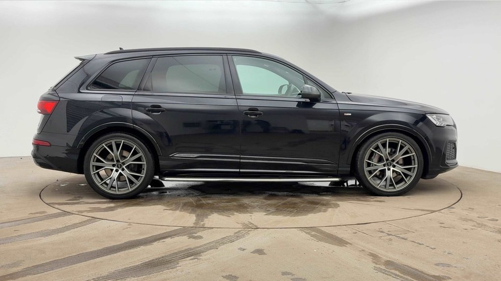 Used Audi Q7 2020 for sale - 76962630: Photo 2